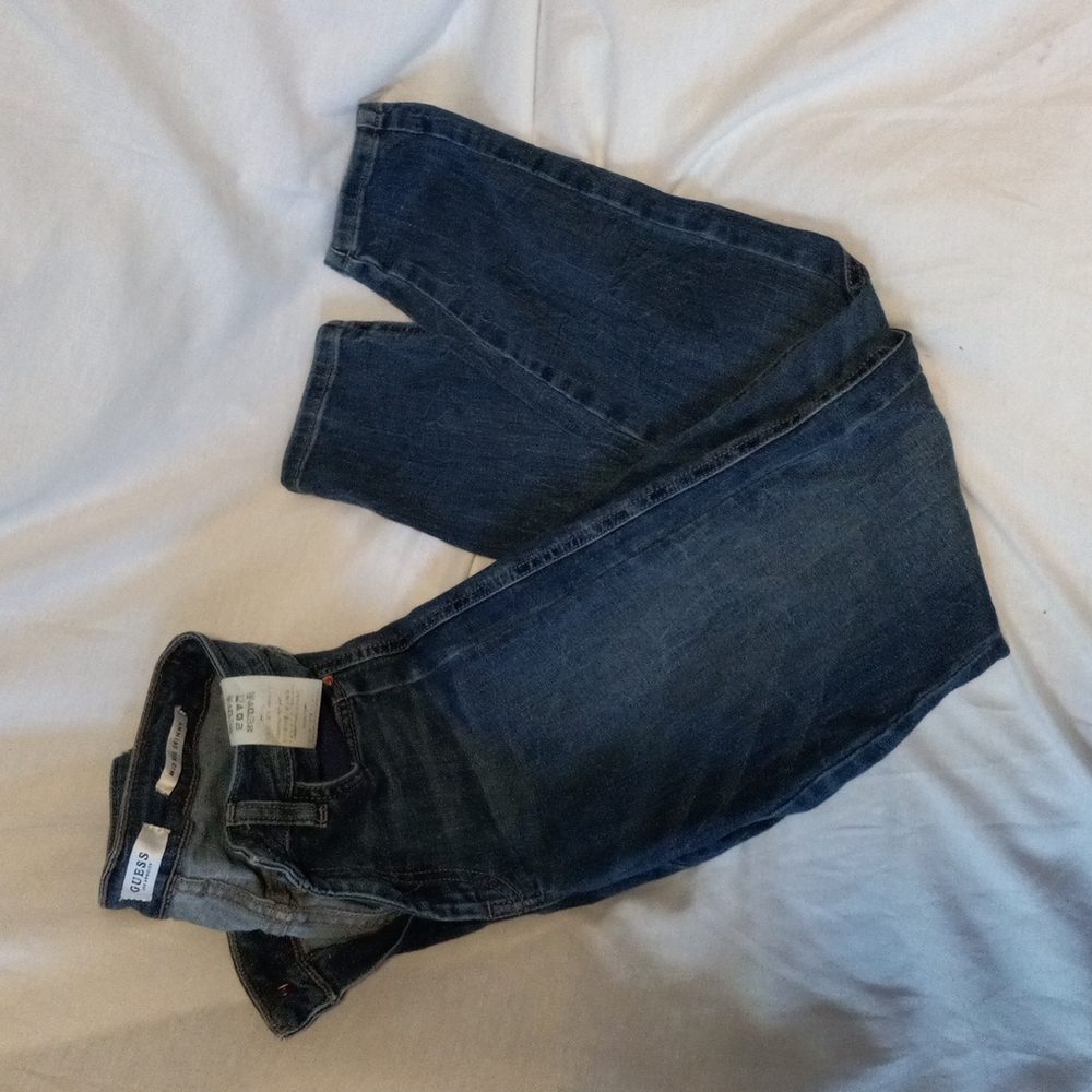GUESS  Mid Rise Skinny Jeans